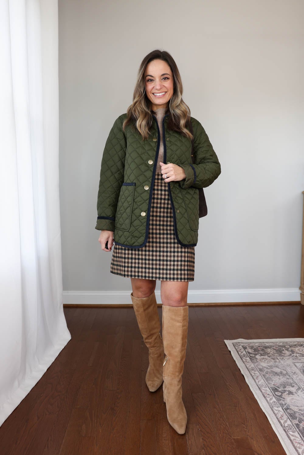 Petite-friendly fall jackets | classic quilted jacket for petites | fall outfit with a plaid skirt and a quilted jacket for petites