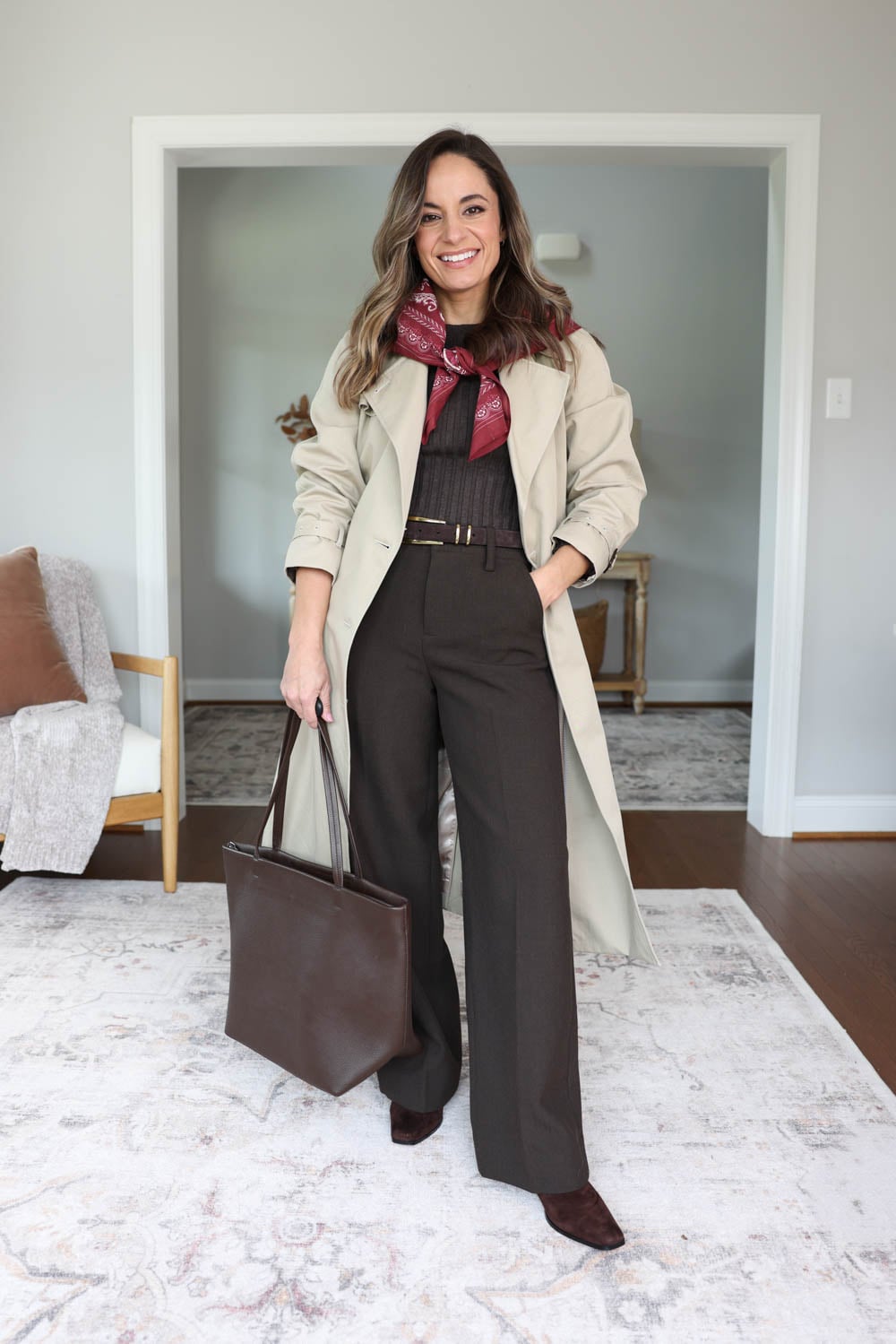 Fall outfits for work with chocolate brown wide leg pants | multiple ways to wear brown wide leg pants | fall workwear