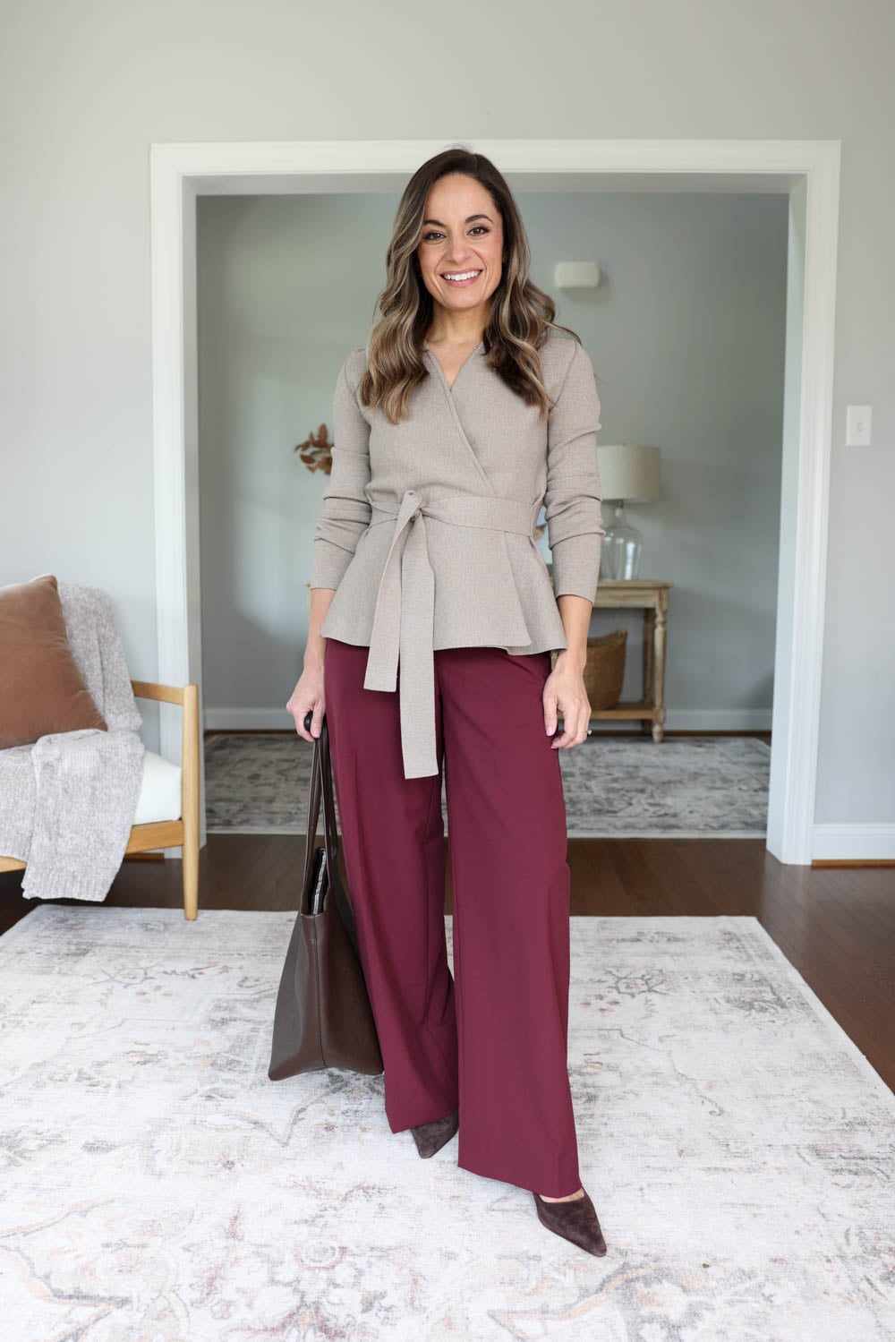 Petite-friendly outfits for work with burgundy pants | petite-friendly fall workwear capsule wardrobe | business casual outfits for petite women
