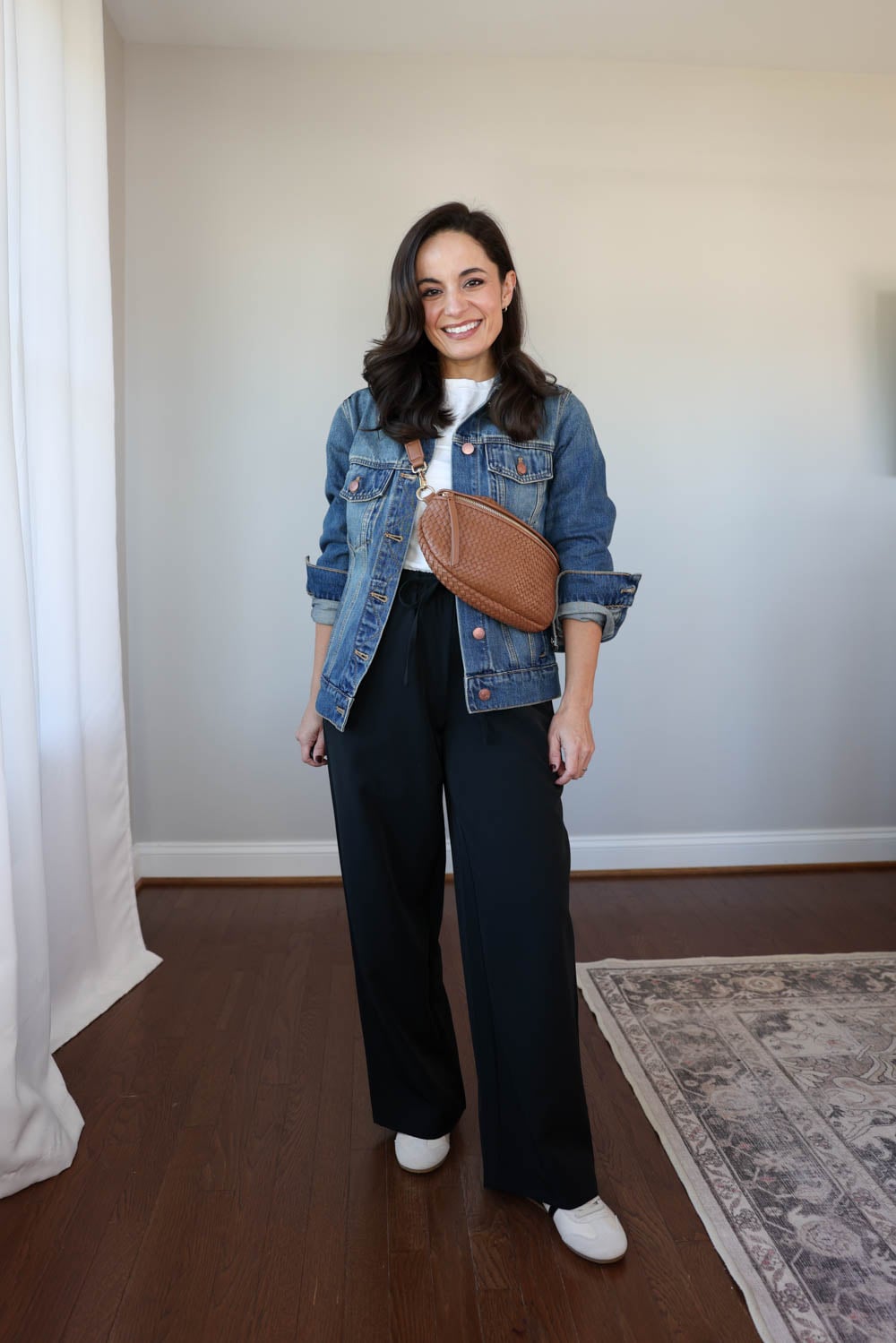 Comfortable pull-on pants for petites | petite-friendly drawstring pants | petite pants 