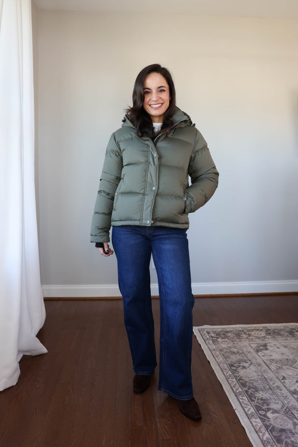 Petite-friendly winter coats | review of the puffer coats from Quince | responsible down puffer coats from Quince