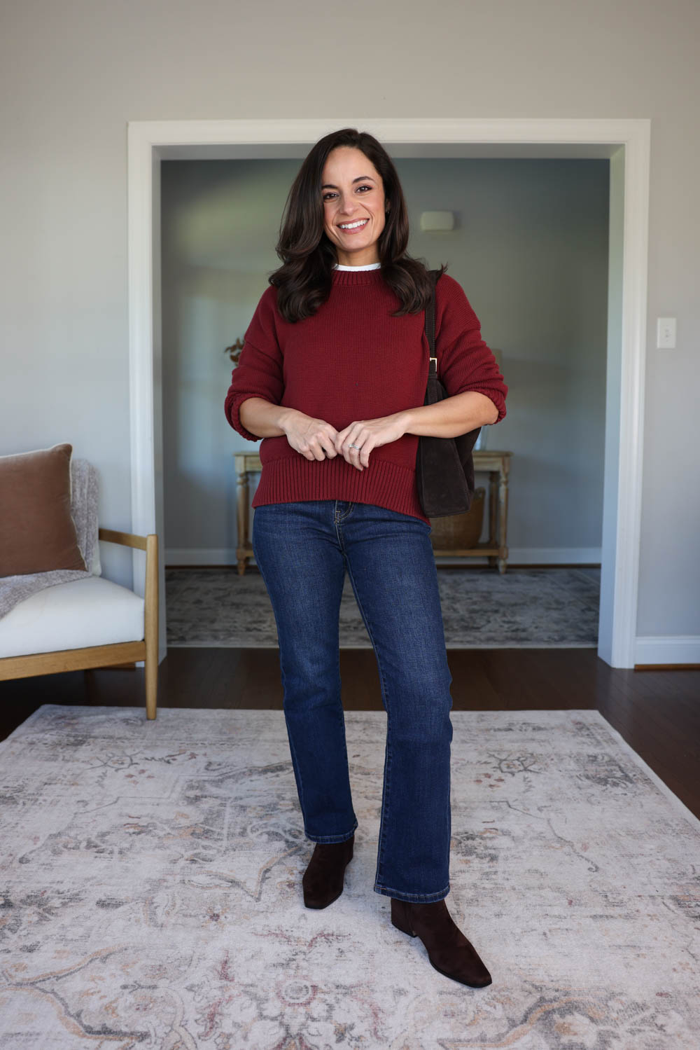 Petite-friendly fall outfit with slim straight jeans and boots | what shoes to wear with straight leg jeans for petites 