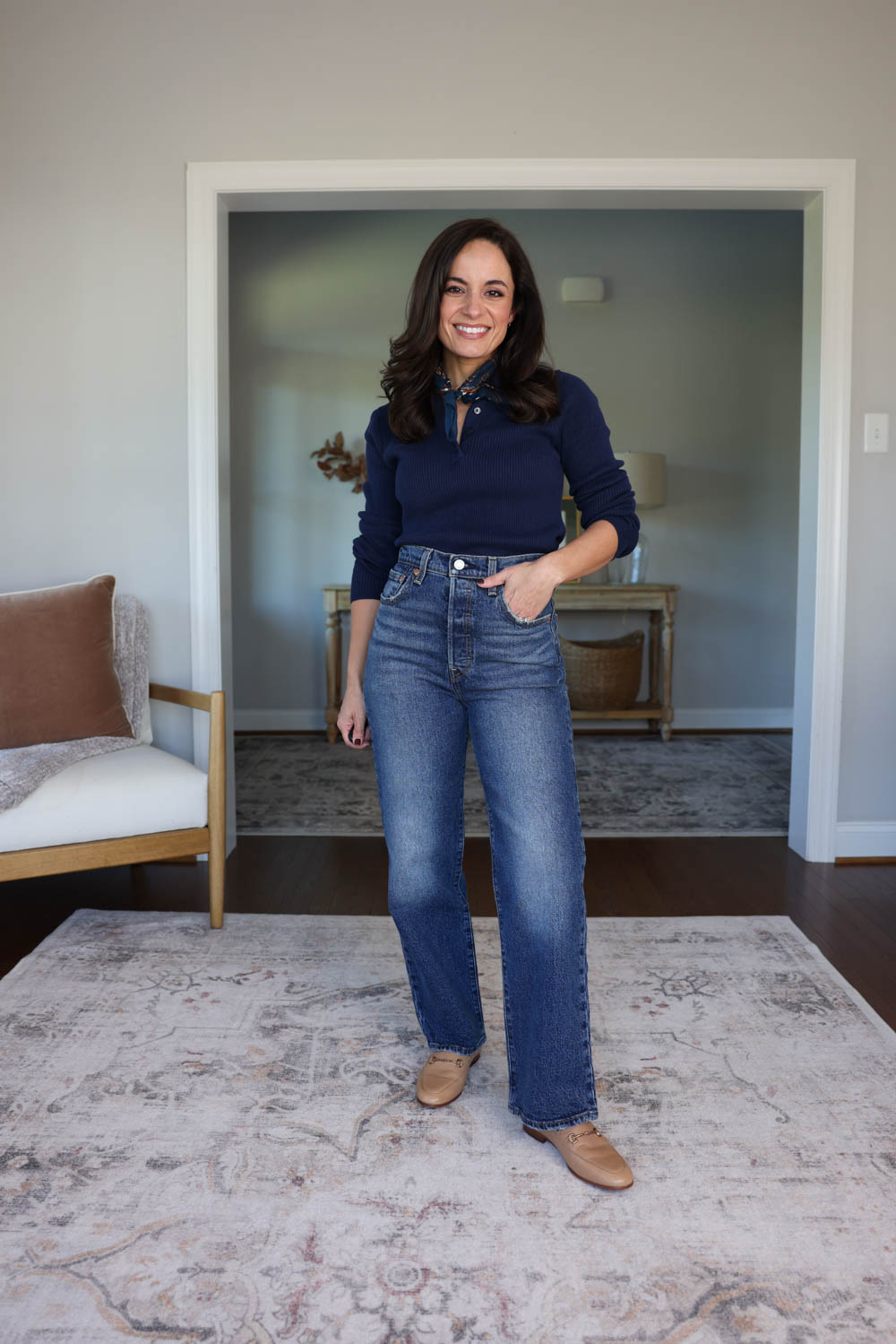 What shoes to wear with straight leg jeans for petites | petite style guide | fall outfit with straight leg jeans and loafers