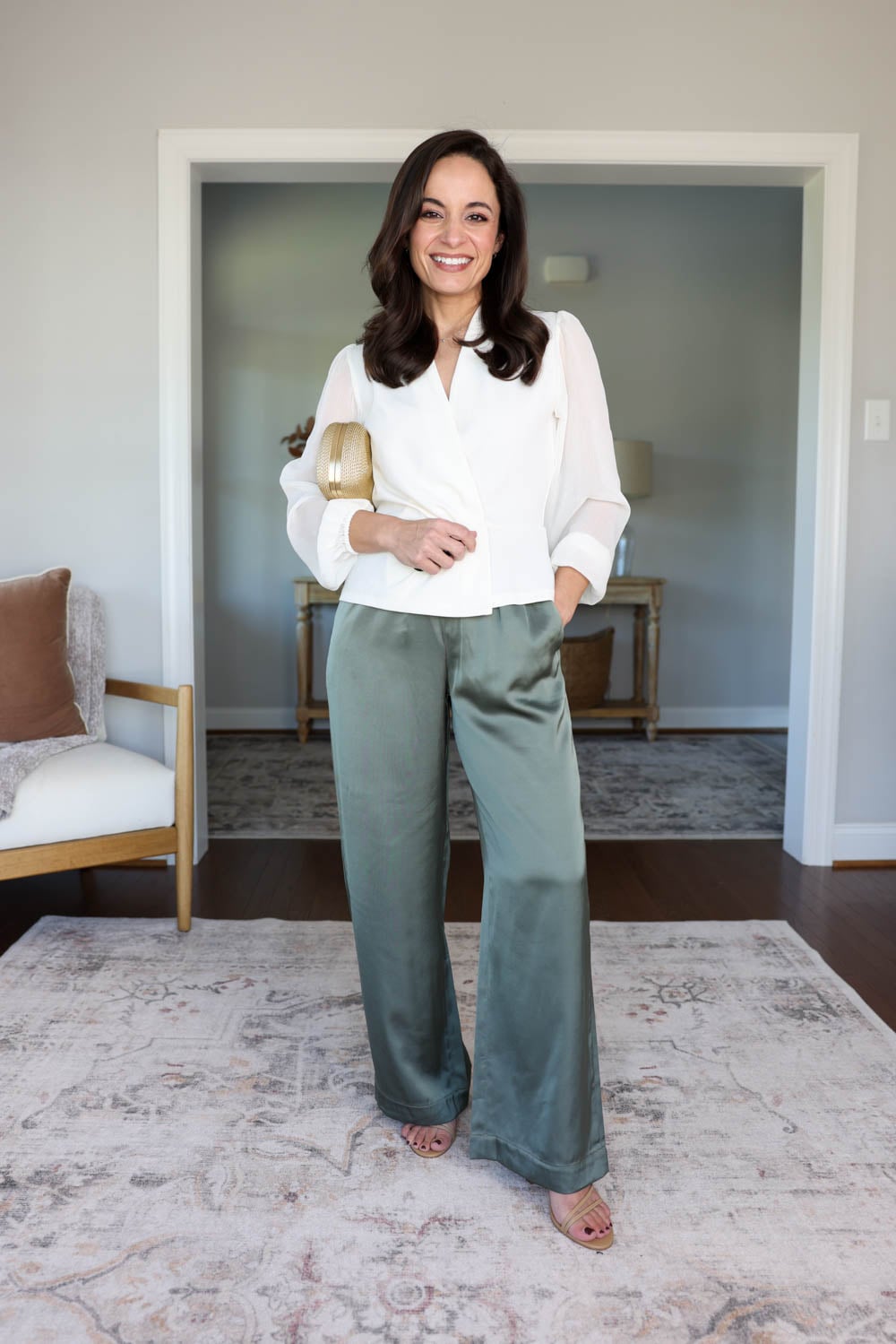 Petite-friendly Thanksgiving outfits | holiday outfits with satin pants for petites | petite-friendly holiday outfits