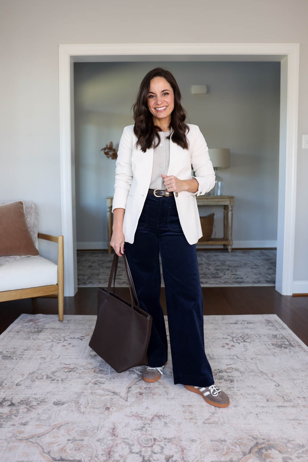 Outfit for work with sneakers | smart casual outfit idea for work for petites | petite fashion 